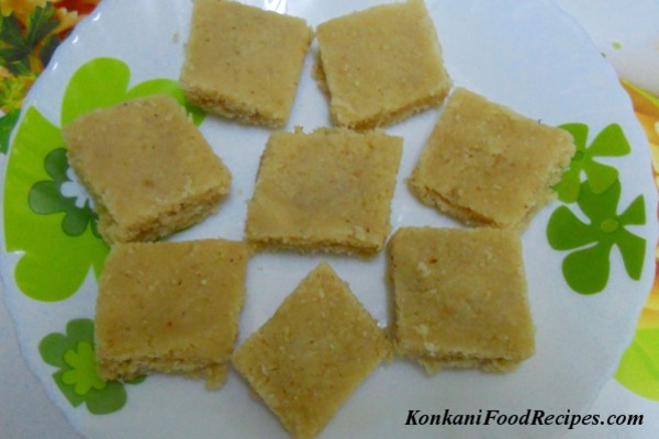 Coconut burfi (Soyi Khadi) 