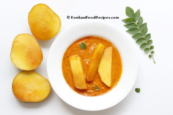 Ripe Mangoes In Coconut Curry (Ambe Gashi)