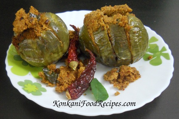 Stuffed Brinjal/Eggplant Konkani Style (Gulla Sagle)