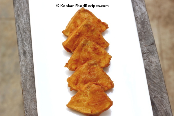 Breadfruit Fritters (Jeev Kadge Phodi)